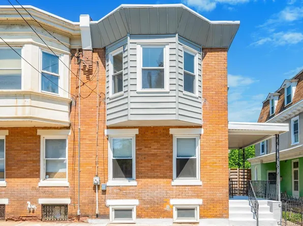4943 Royal St, Philadelphia, PA 19144