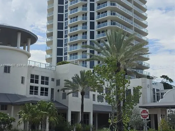 7330 Ocean Ter #22-B, Miami Beach, FL 33141