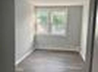 398 Walker St #1R, Fairview, NJ 07022