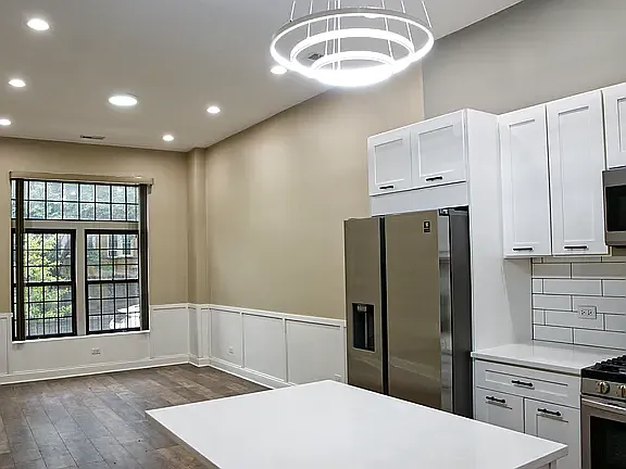 2718 W Monroe St #1 — Photo 3