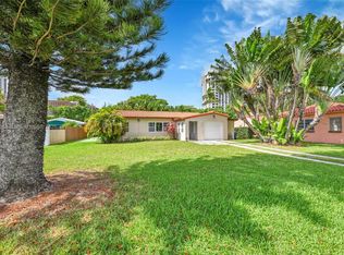 1520 NE 108th St, Miami, FL 33161