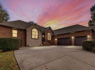 5374 S Fort Avenue, Springfield, MO 65810