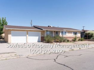 904 E 22nd St, Farmington, NM 87401