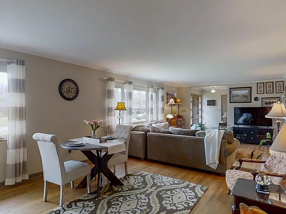 5th image of 2650 Donna Dr