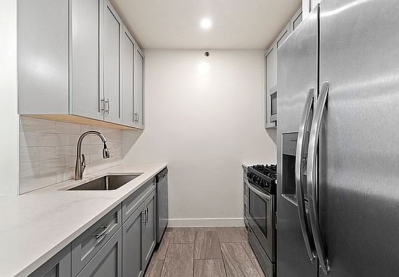 4th image of 40 W 116th St APT A814