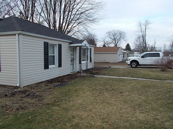 3rd image of 309 Sullivan St