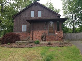 5 Laclede Ave, Chicopee, MA 01020