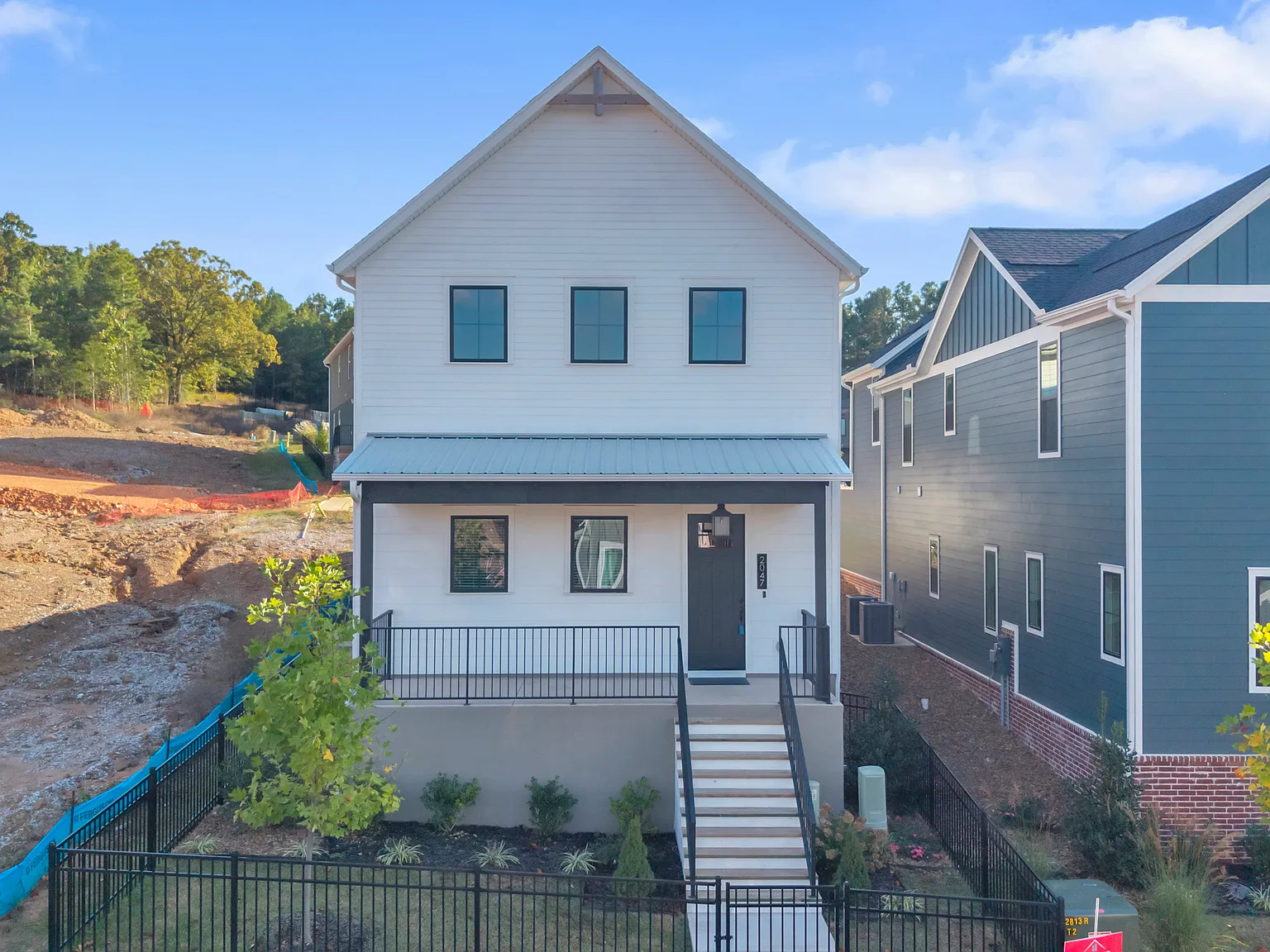 3 bed, 2.5 bath, 1836 sqft, $3,000 — Photo 2