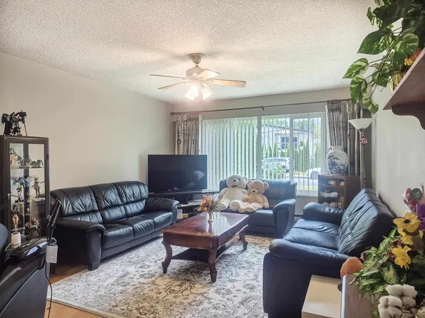 807 Greene St, Coquitlam, BC V3C 2B9