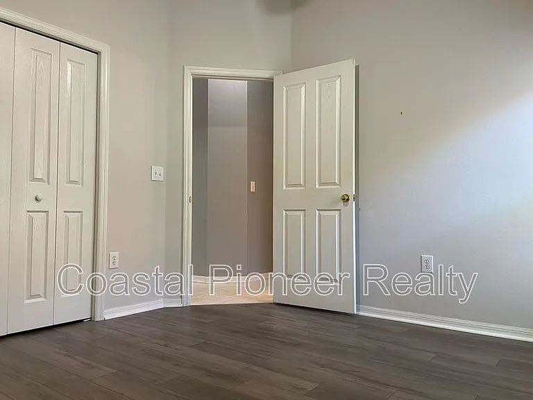 10542 San Travaso Dr — Photo 26