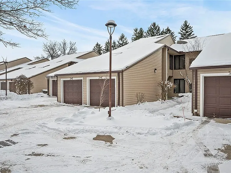 1404 Cleveland Heights Blvd — Photo 1