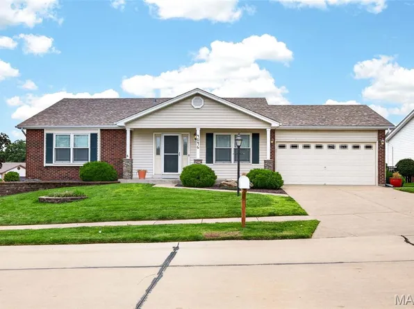 4046 Cambridge Crossing Dr, Saint Charles, MO 63304