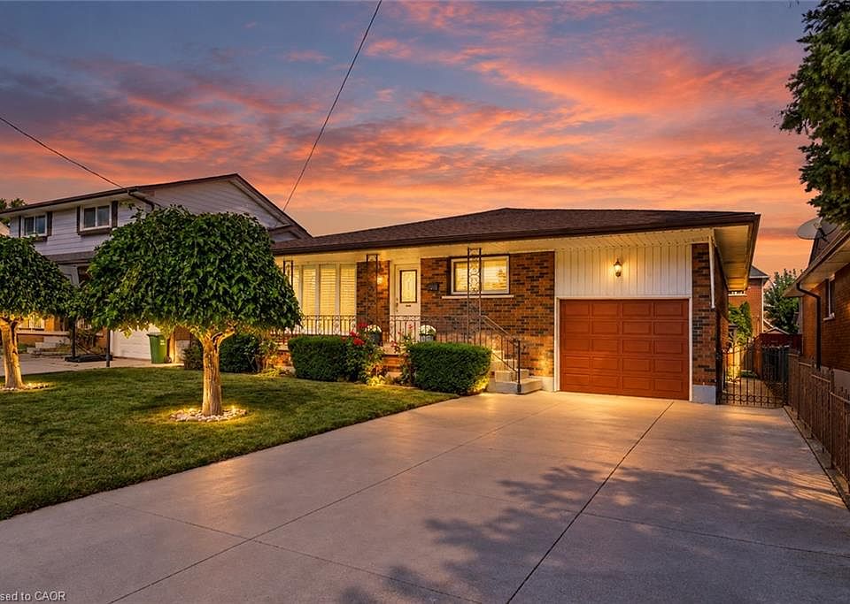 1st image of 261 Carla Ave