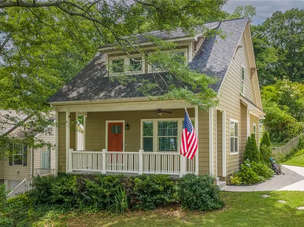 23 Hillside Cir, Greenville, SC 29607
