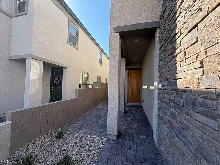 519 La Vista Acres Ln — Photo 2