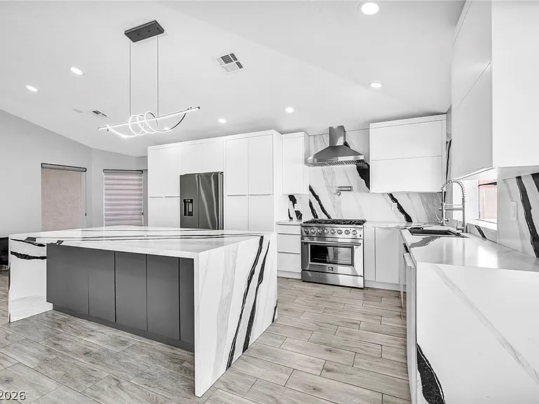 3000 Blue Fin Cir — Photo 12