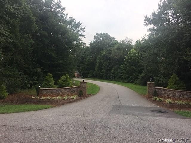 1st image of 176 Draper Dr
