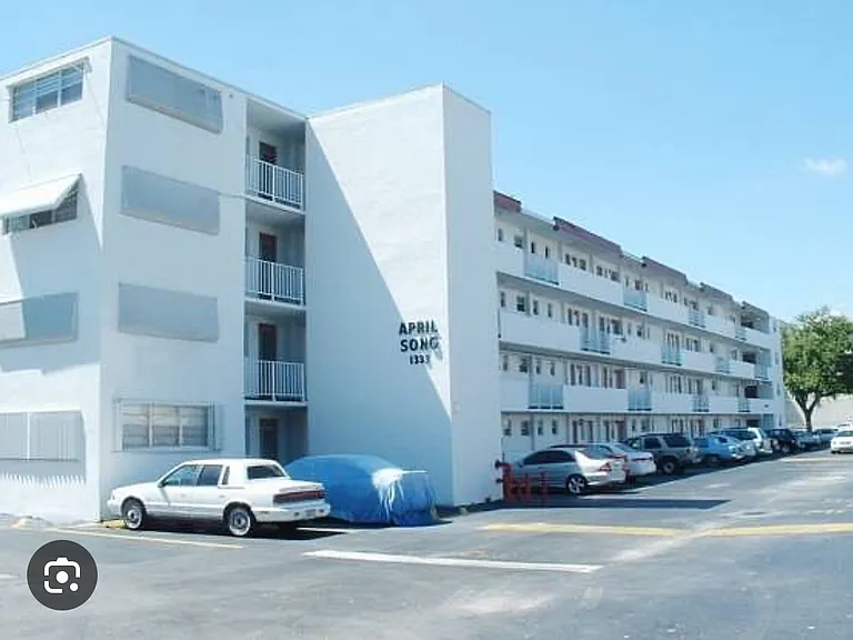 1333 E Hallandale Beach Blvd #326 — Photo 14