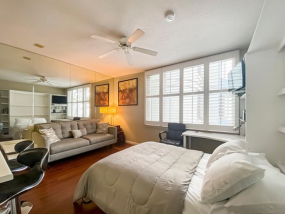 3rd image of 201 Harrison St APT 707