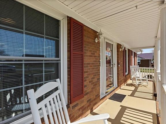 4th image of 2081 Northcrest Dr