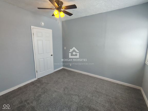 2nd image of 1001 W 1st St