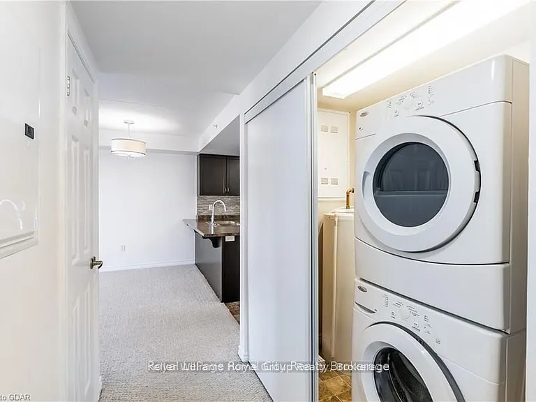 67 Kingsbury Sq #303 — Photo 13