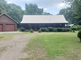 449 Montrose Rd, Raeford, NC 28376