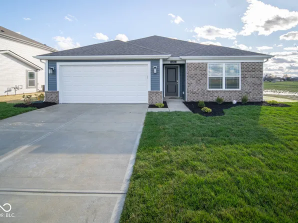 1253 Fleming Dr, Greenfield, IN 46140