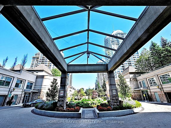4th image of 17 Barberry Pl #2105