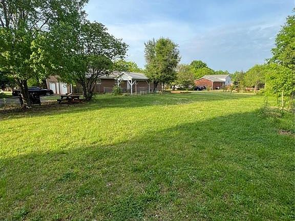 4th image of 264 Bremen Garden Dr