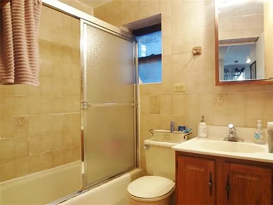 Rented by I & I New York | media 37