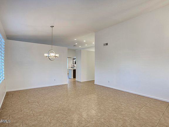 5th image of 3269 E VAUGHN Avenue