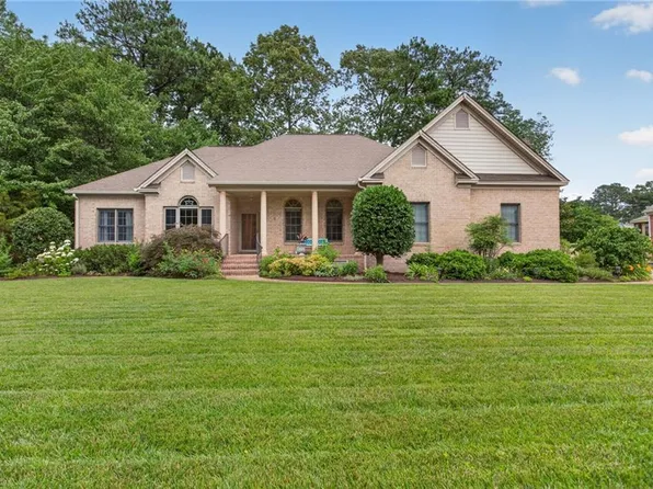 1 Black Oak Ct, Poquoson, VA 23662