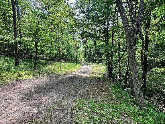 4th image of 3994 Yates Rd