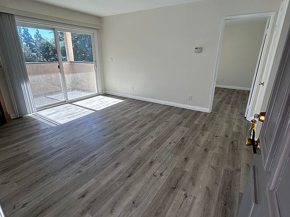 3rd image of 928 S Cypress Ave #10