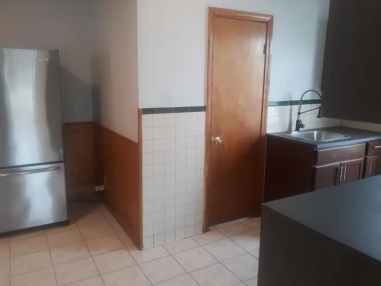 166 Wood St #2 — Photo 6