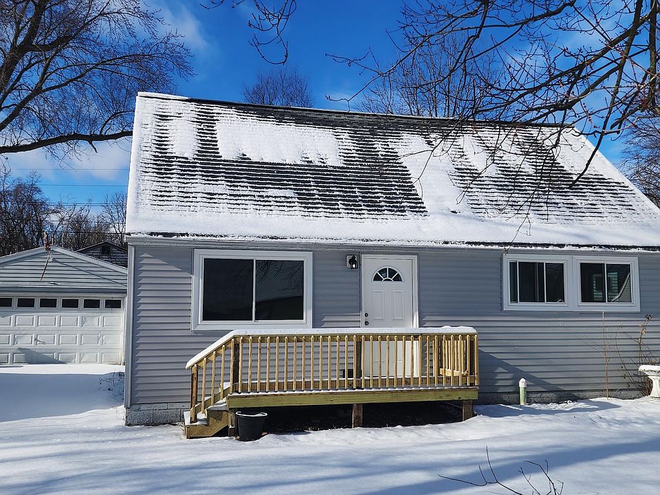 1st image of 640 Woodlawn Ave