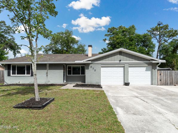 972 Dostie Cir
