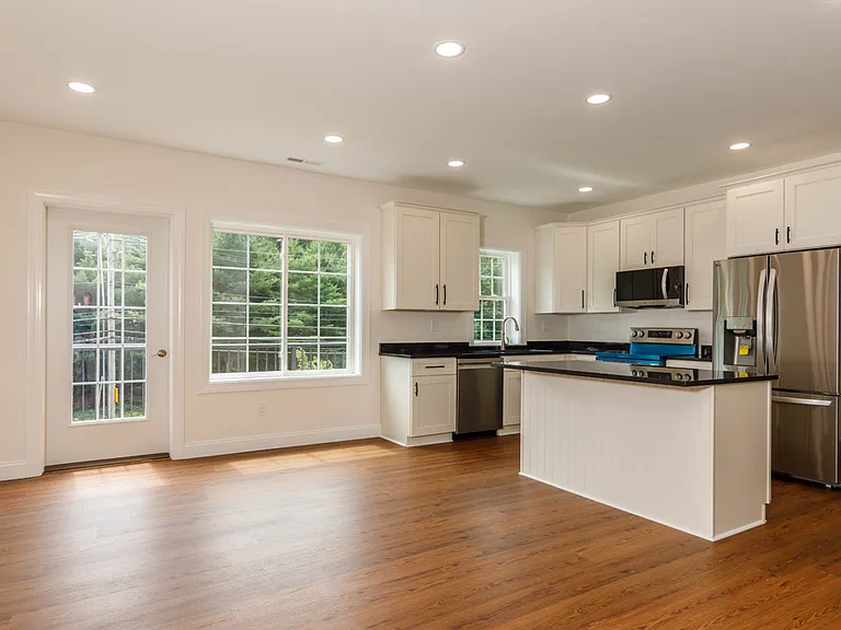150 State Rd E #3 — Photo 29