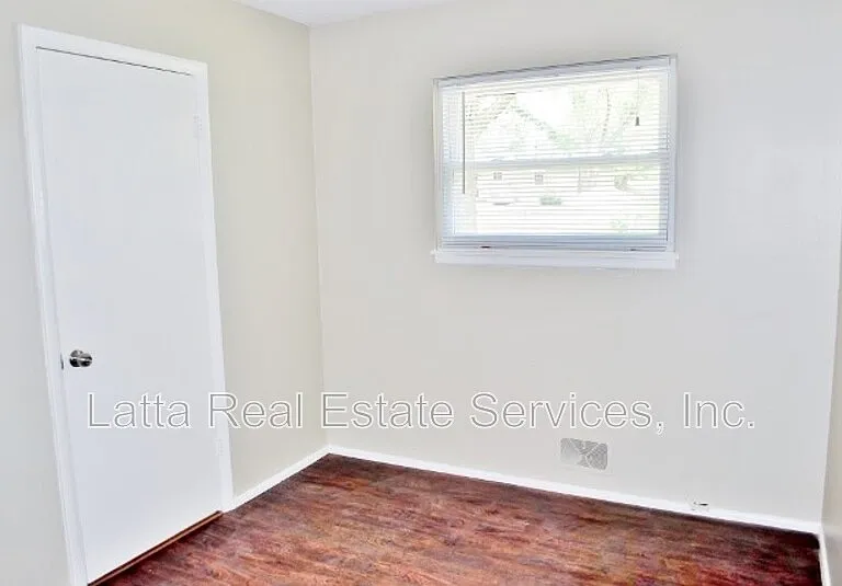 7315 Appleton Ave — Photo 10