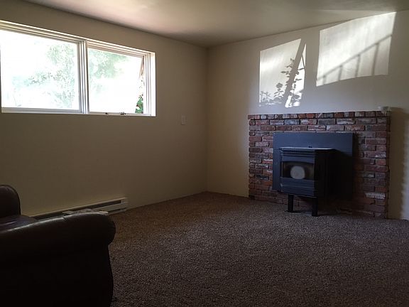 3rd image of 13719 E 32nd Ave