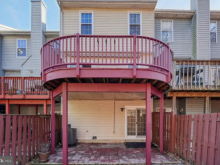 9575 Donnan Castle Ct — Photo 40