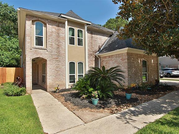 3302 Candlelon - Nicely updated home with pool on cul-de-sac lot. Home was updated with double-paned windows in 2016.