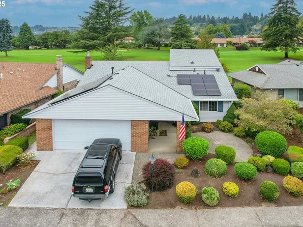 10115 SW Century Oak Dr, Tigard, OR 97224