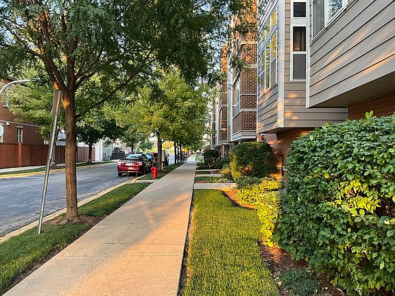 3rd image of 5417 W Galewood Ave