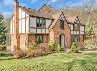 2492 Corteland Dr, Pittsburgh, PA