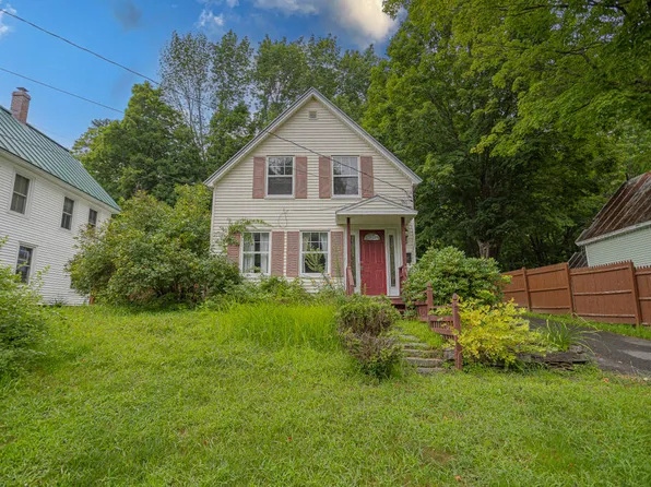 158 Court Street, Farmington, ME 04938