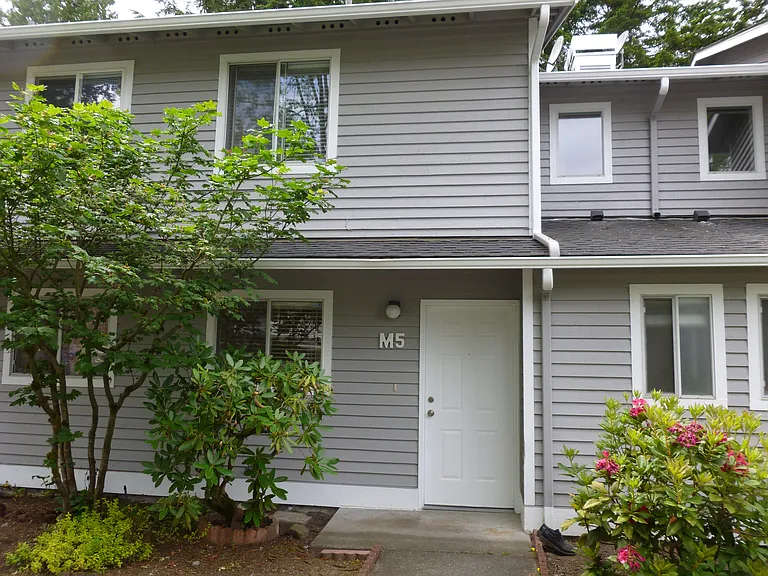 1526 192nd St SE #M5 — Photo 8