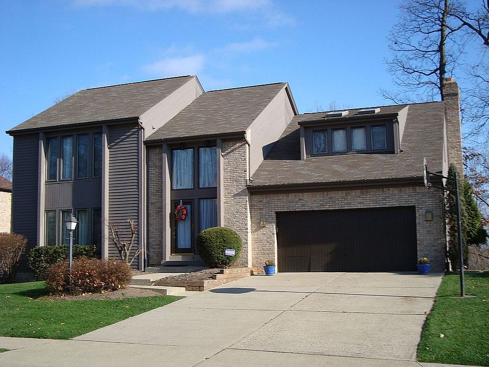 Beautiful exterior with attached garage!