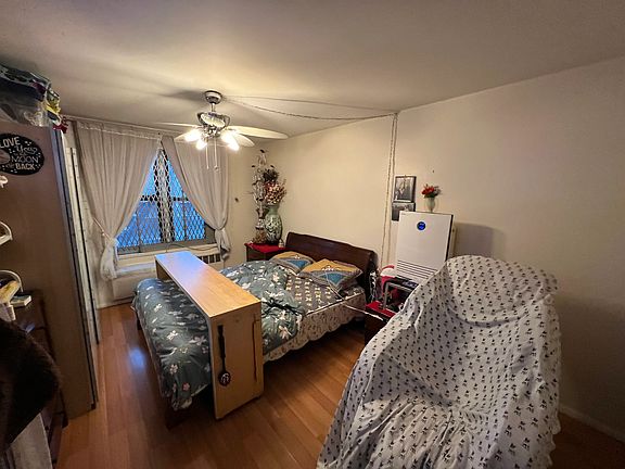 2nd image of 38-25 Parsons Blvd #2